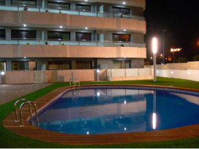 Hermoso piso en un paso de la Playa de Fenals con terraza